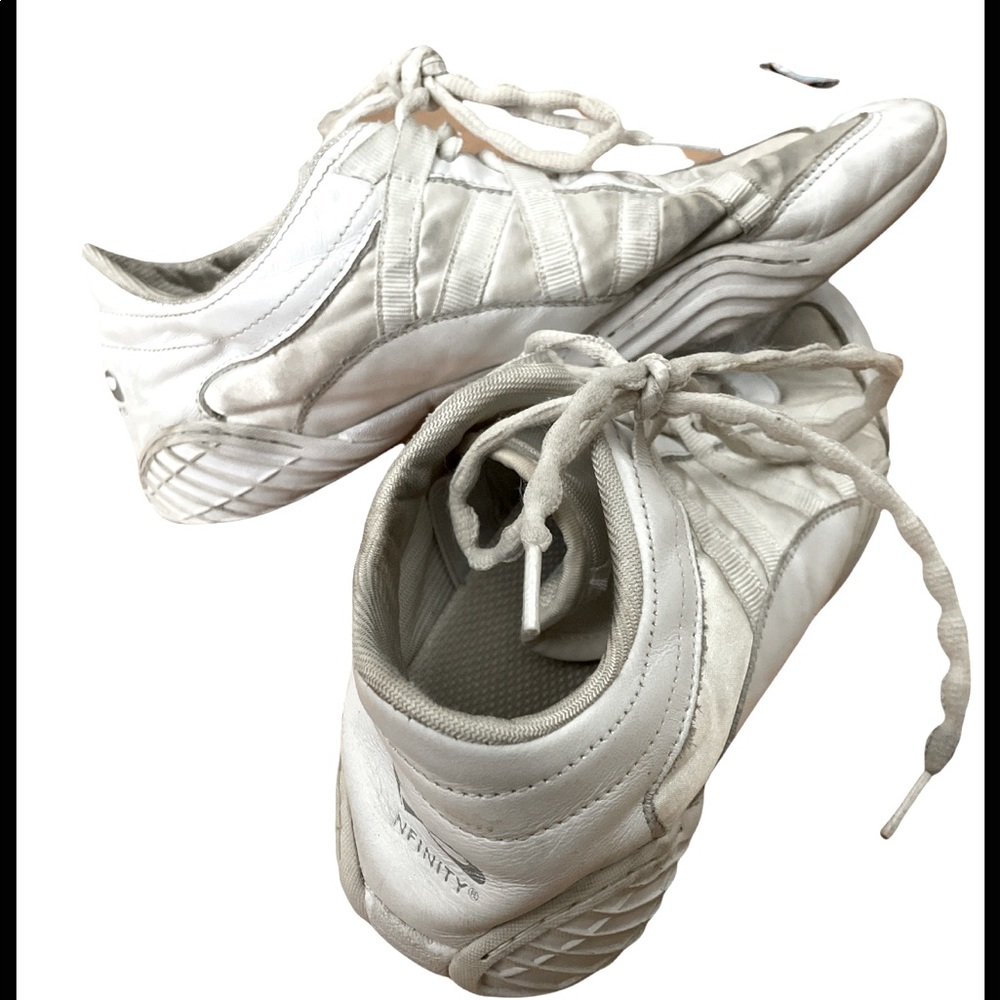 Nfinity cheer shoes